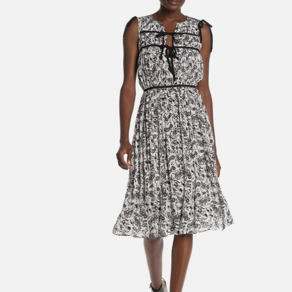 $350 Rebecca Minkoff black/white dress size medium - Picture 4 of 5